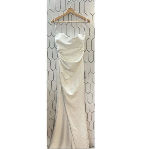 Katie May X Noel And Jean Divinity Gown 